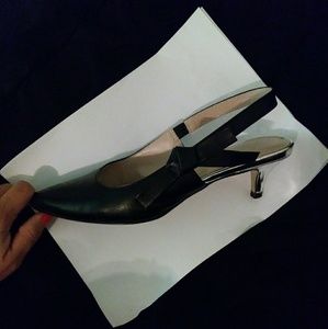 💟Sale💟Nanette Lapore Kitten Heels